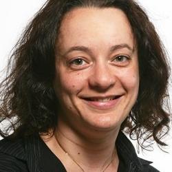 Dr Dorothee  Petit